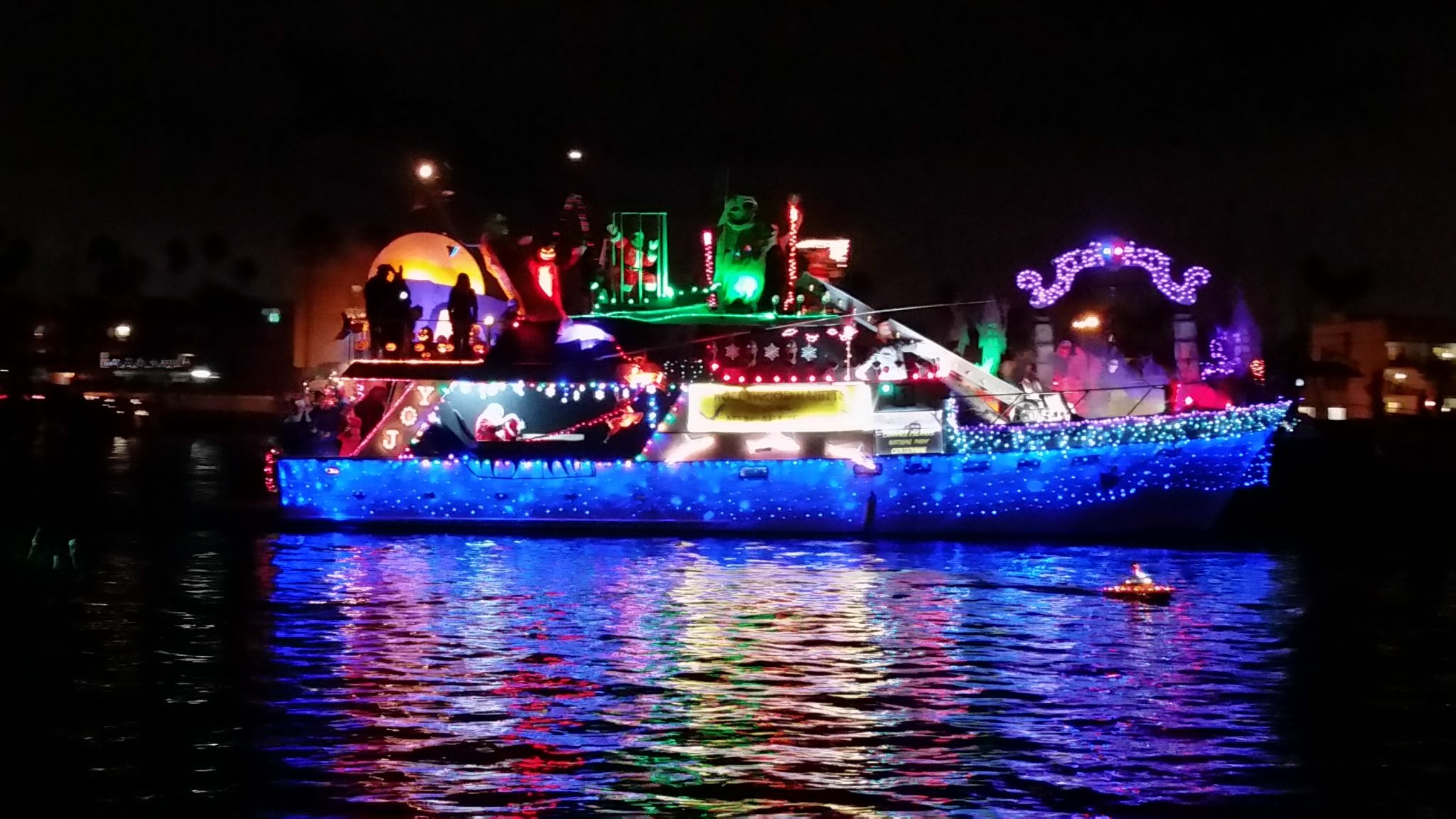 CIH Boat Parade of Lights 2016